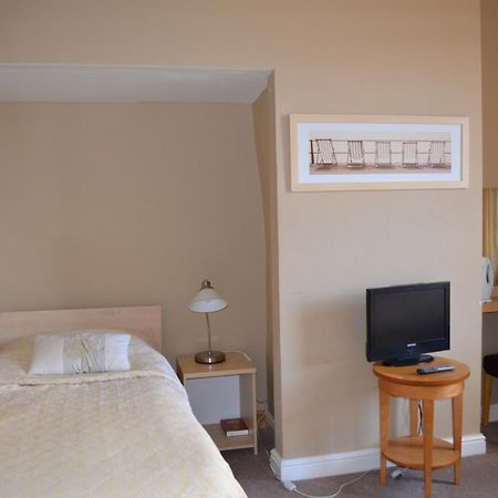 Oak House Bb Bed & Breakfast Oldham Room photo
